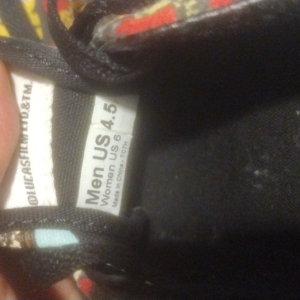 Vans Star Wars Graphic Sneakers in Black, Red, Yellow, Blue - Picture 8 of 8